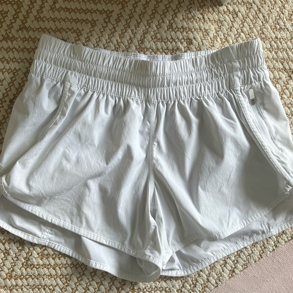 Lululemon Tracker Shorts - Picture 2 of 6